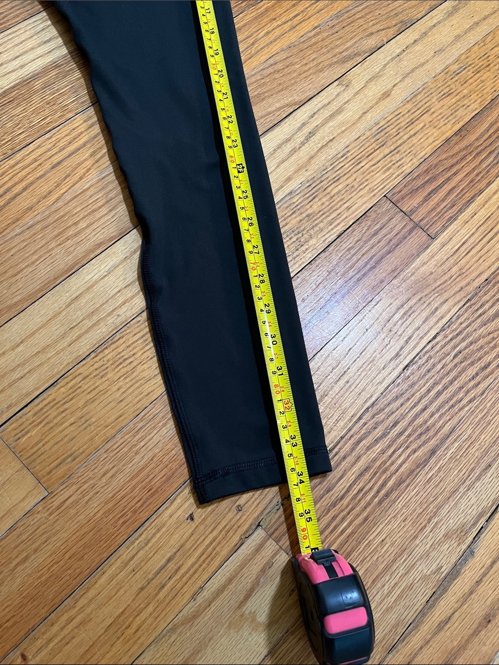 Scorpio Sol Black Active Leggings - Picture 9 of 9